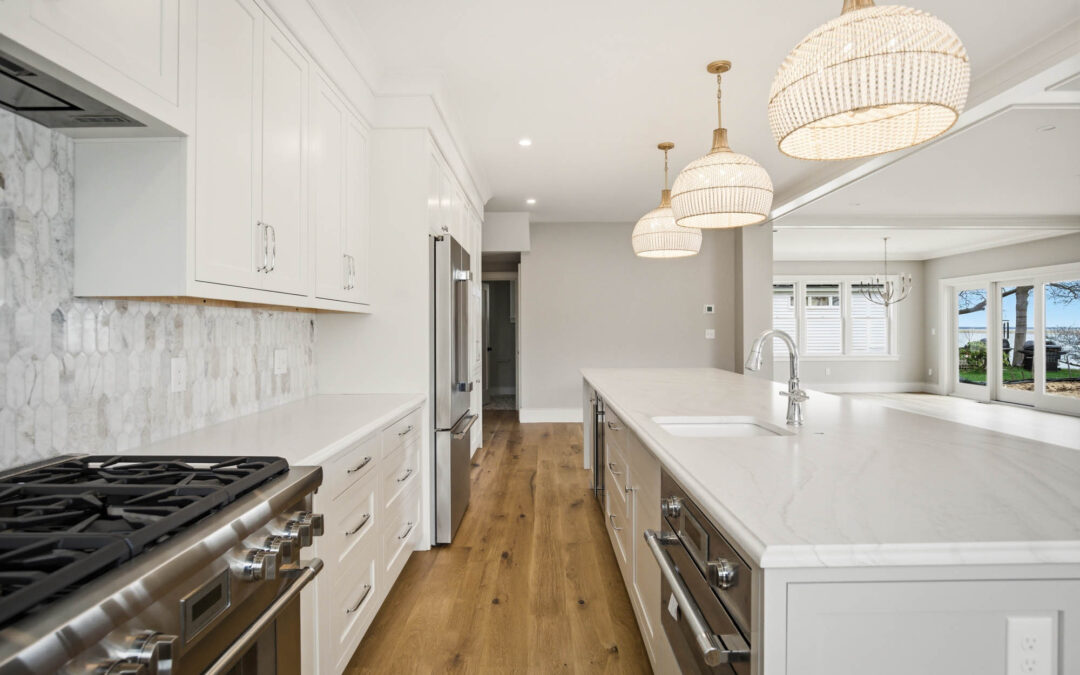 Omega, Homecrest, or Mantra? A Designer’s Guide to Choosing Your Cabinet Line